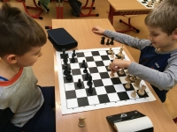 1. a 2. kolo školského šachového turnaja