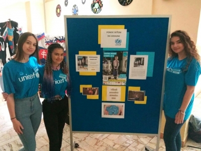 &quot;Týždeň modrého gombíka&quot; na našej škole